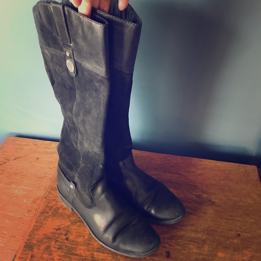 Gentle used black riding boots